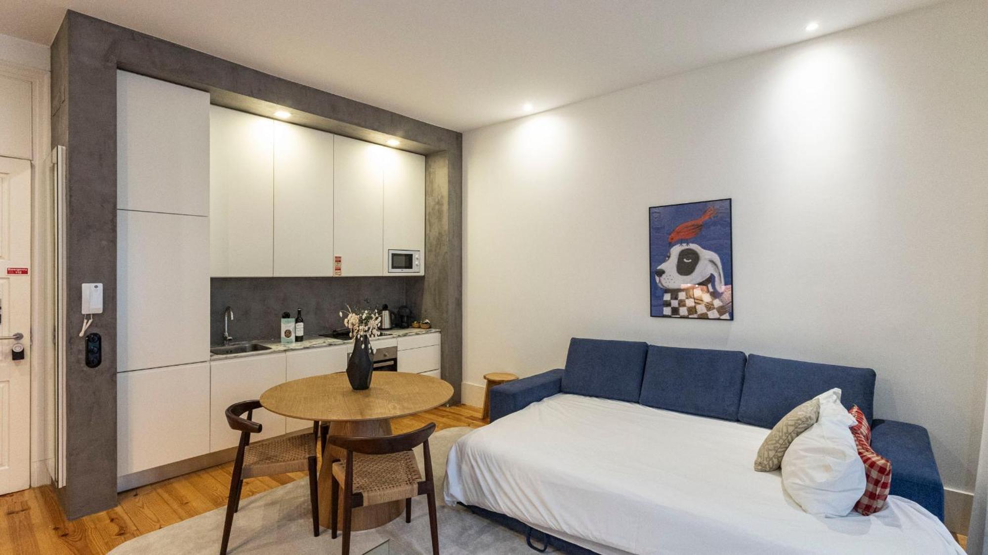Lovelystay - Allderman Apartment - Almada 1º T Порту Экстерьер фото